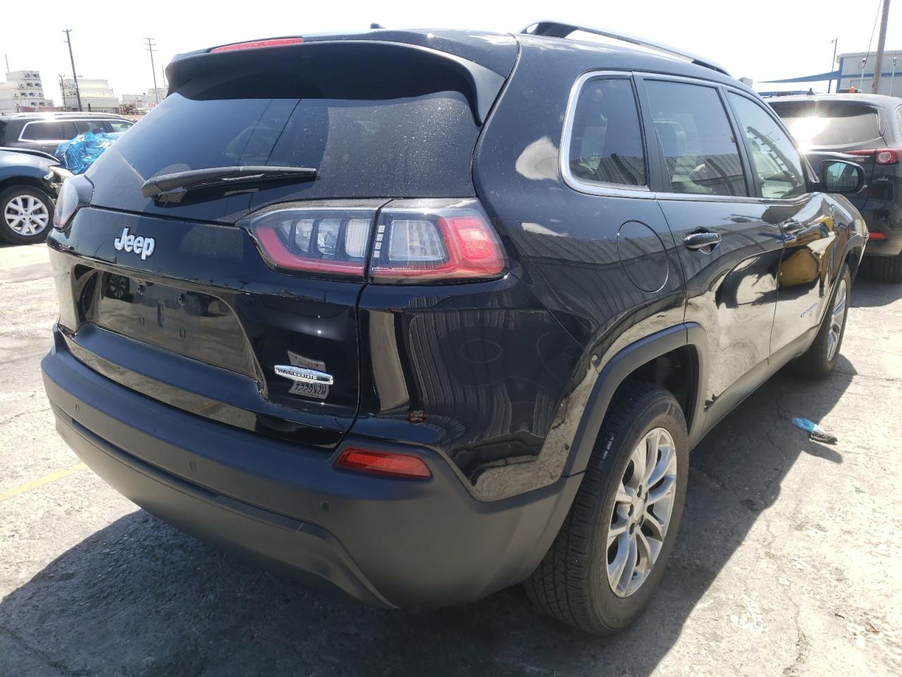 Photo 4 from auction – 2020 JEEP CHEROKEE L with VIN 1C4PJLLB8LD542650