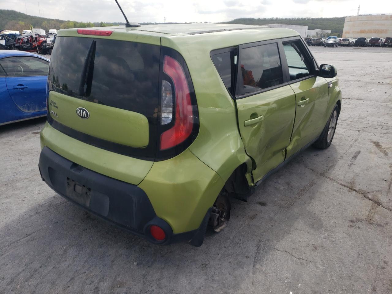 Photo 4 from auction – 2014 KIA SOUL with VIN KNDJN2A27E7725191
