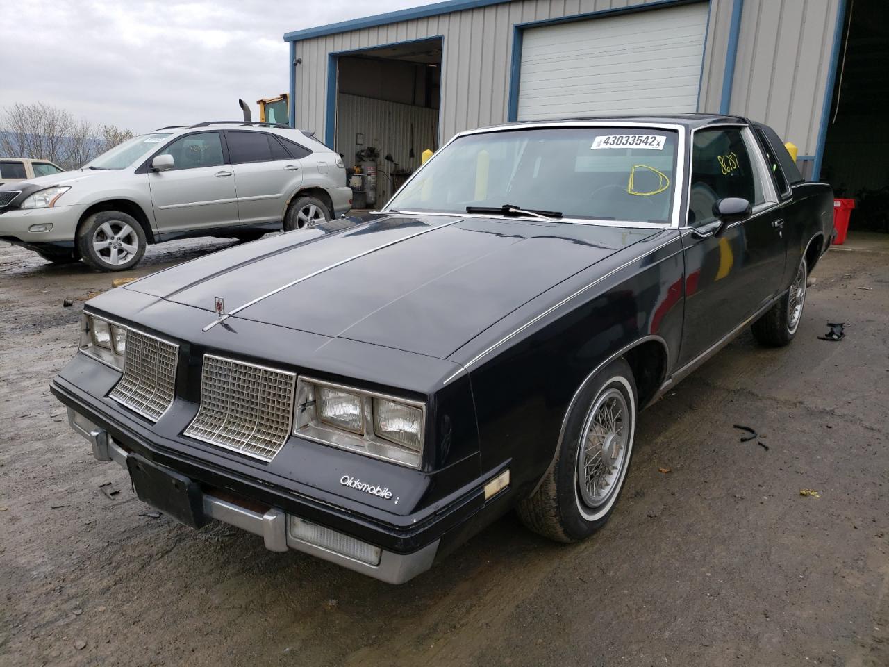 Photo 2 from auction – 1985 OLDSMOBILE CUTLASS SU with VIN 1G3GM47Y4FP343979