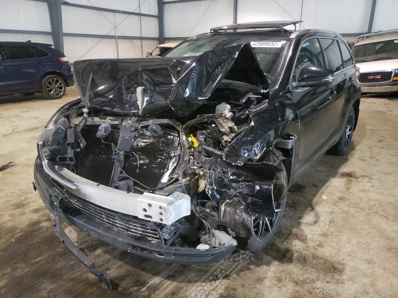 Photo 2 from auction – 2014 TOYOTA HIGHLANDER with VIN 5TDDKRFH4ES013612