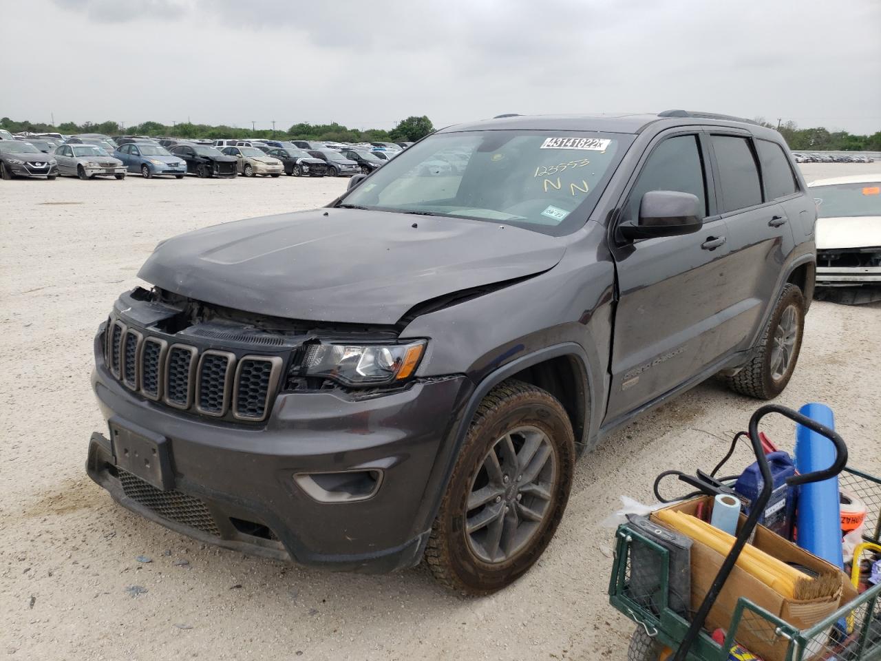 Photo 2 from auction – 2016 JEEP GRAND CHER with VIN 1C4RJFAG3GC471149
