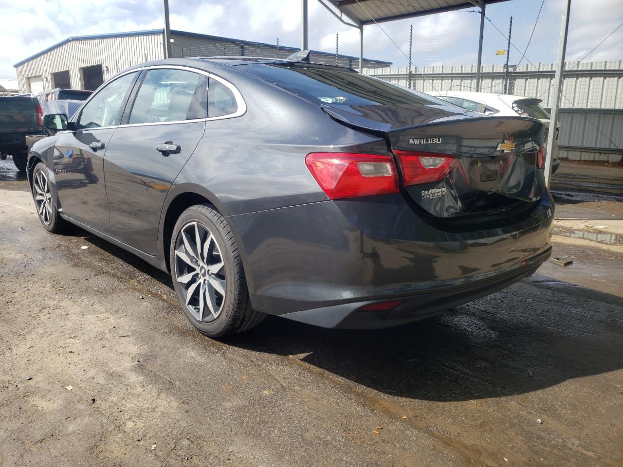 Photo 3 from auction – 2016 CHEVROLET MALIBU LT with VIN 1G1ZE5ST9GF248096