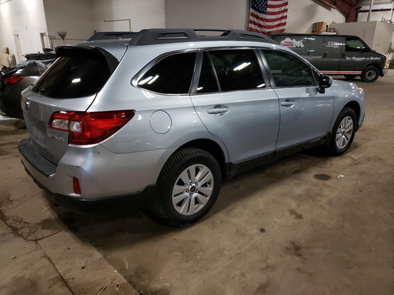 Снимка 4 от търг – 2015 SUBARU OUTBACK 2. с VIN 4S4BSBCC4F3342607