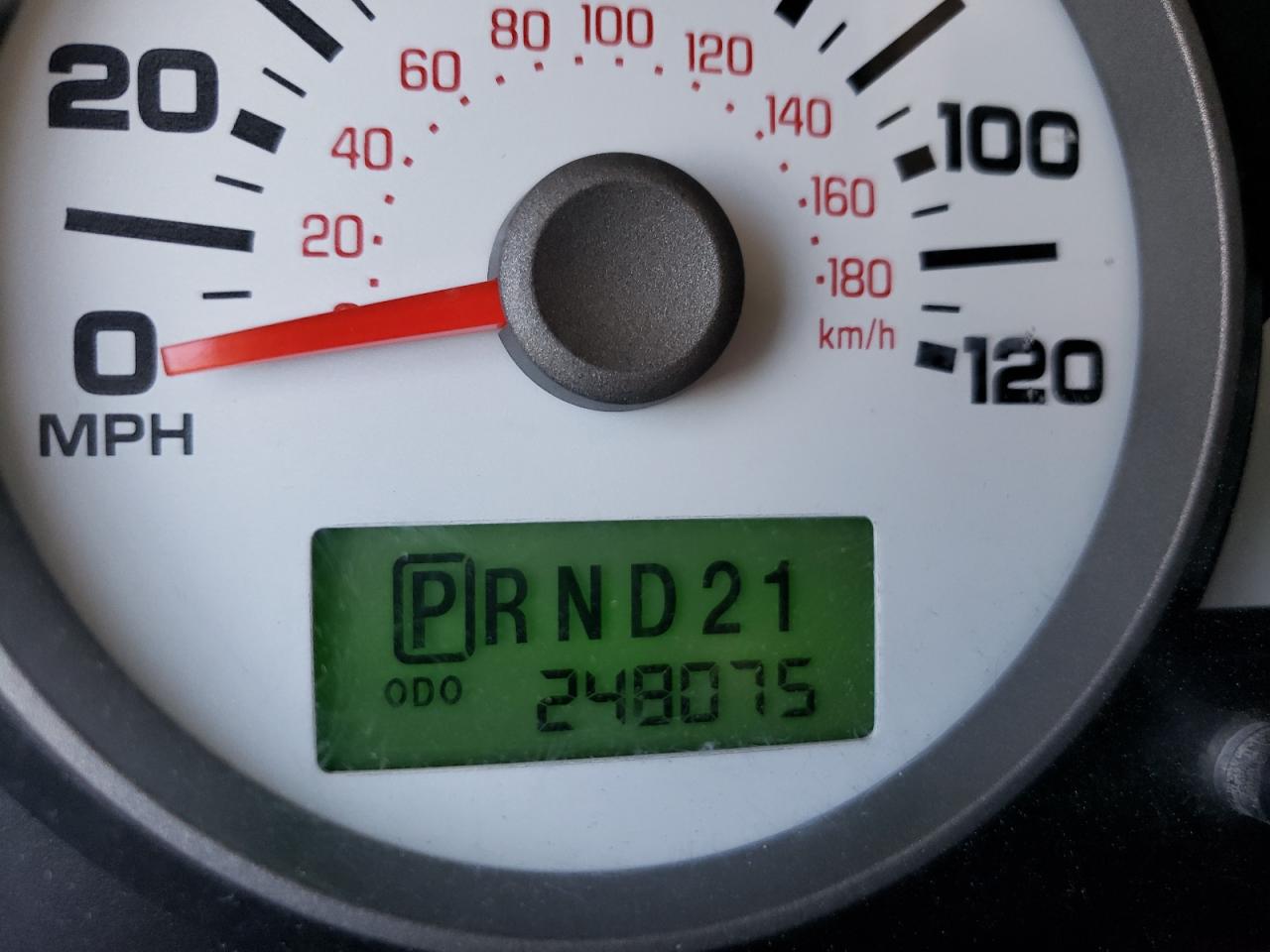 Photo 8 from auction – 2007 FORD ESCAPE LIM with VIN 1FMCU94187KA06101