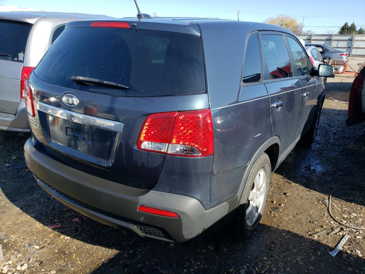 Photo 4 from auction – 2011 KIA SORENTO BA with VIN 5XYKT3A17BG179482