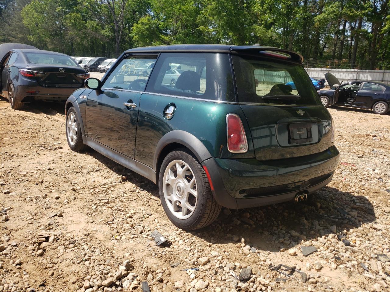 Photo 3 from auction – 2006 MINI COOPER S with VIN WMWRE33526TN28113