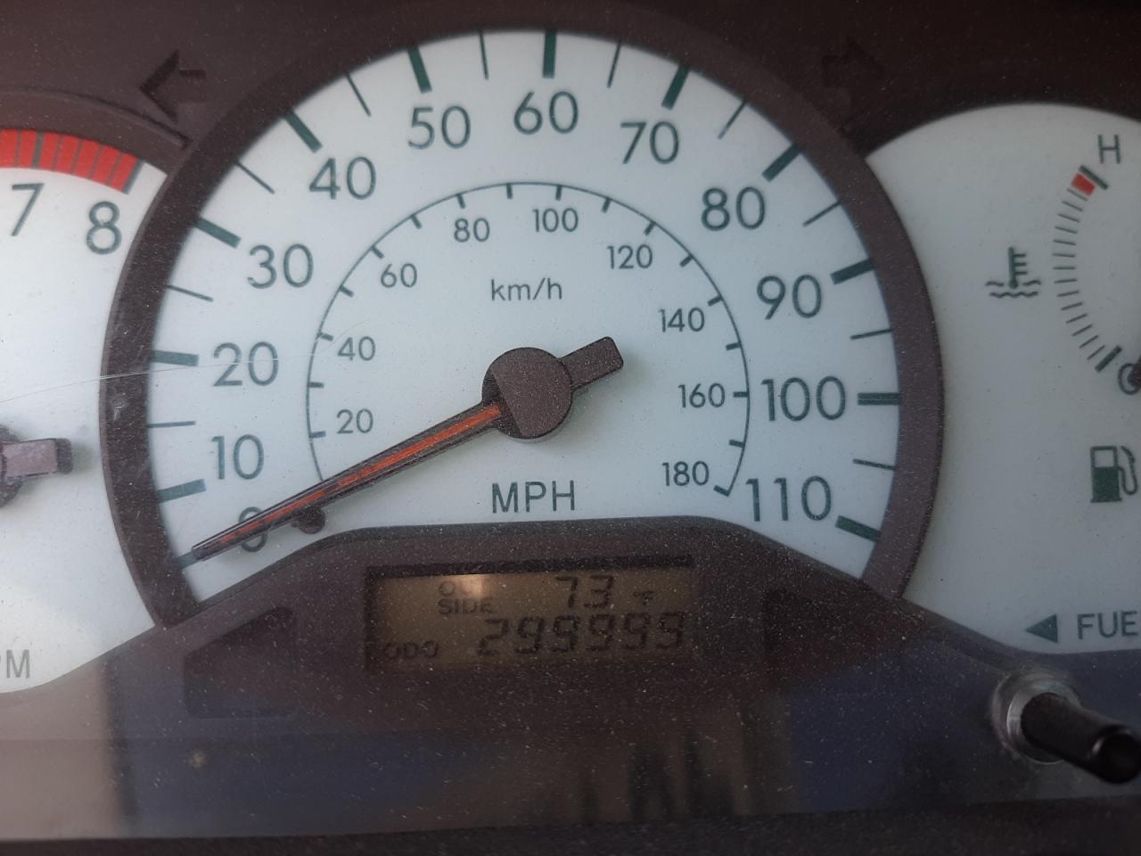 Photo 8 from auction – 2003 TOYOTA COROLLA CE with VIN JTDBR32E930041238