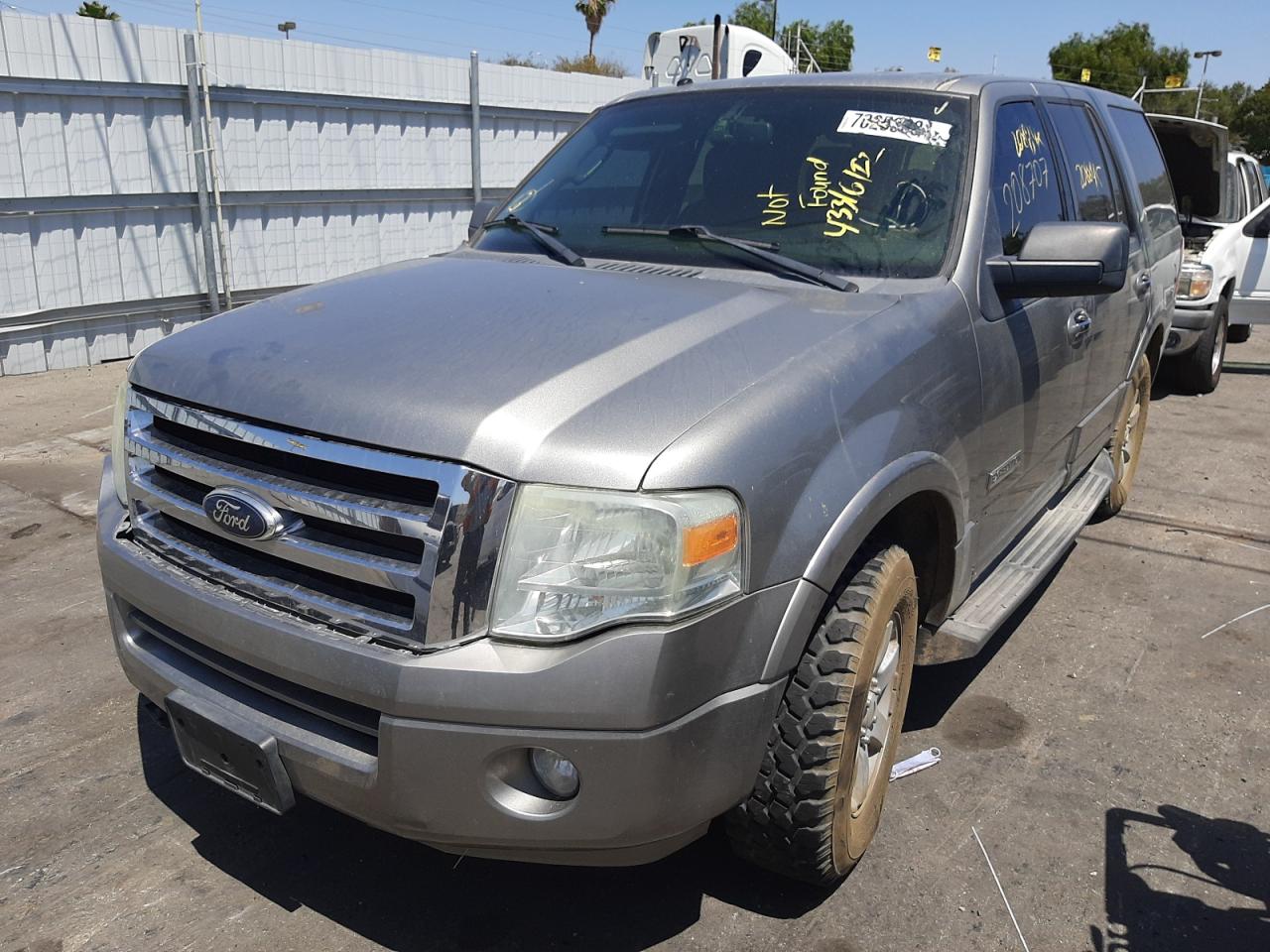 Photo 2 from auction – 2008 FORD EXPEDITION with VIN 1FMFU15578LA68326