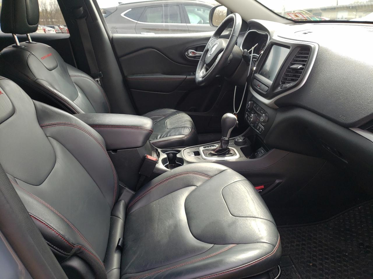Photo 5 from auction – 2014 JEEP CHEROKEE T with VIN 1C4PJMBB7EW219771