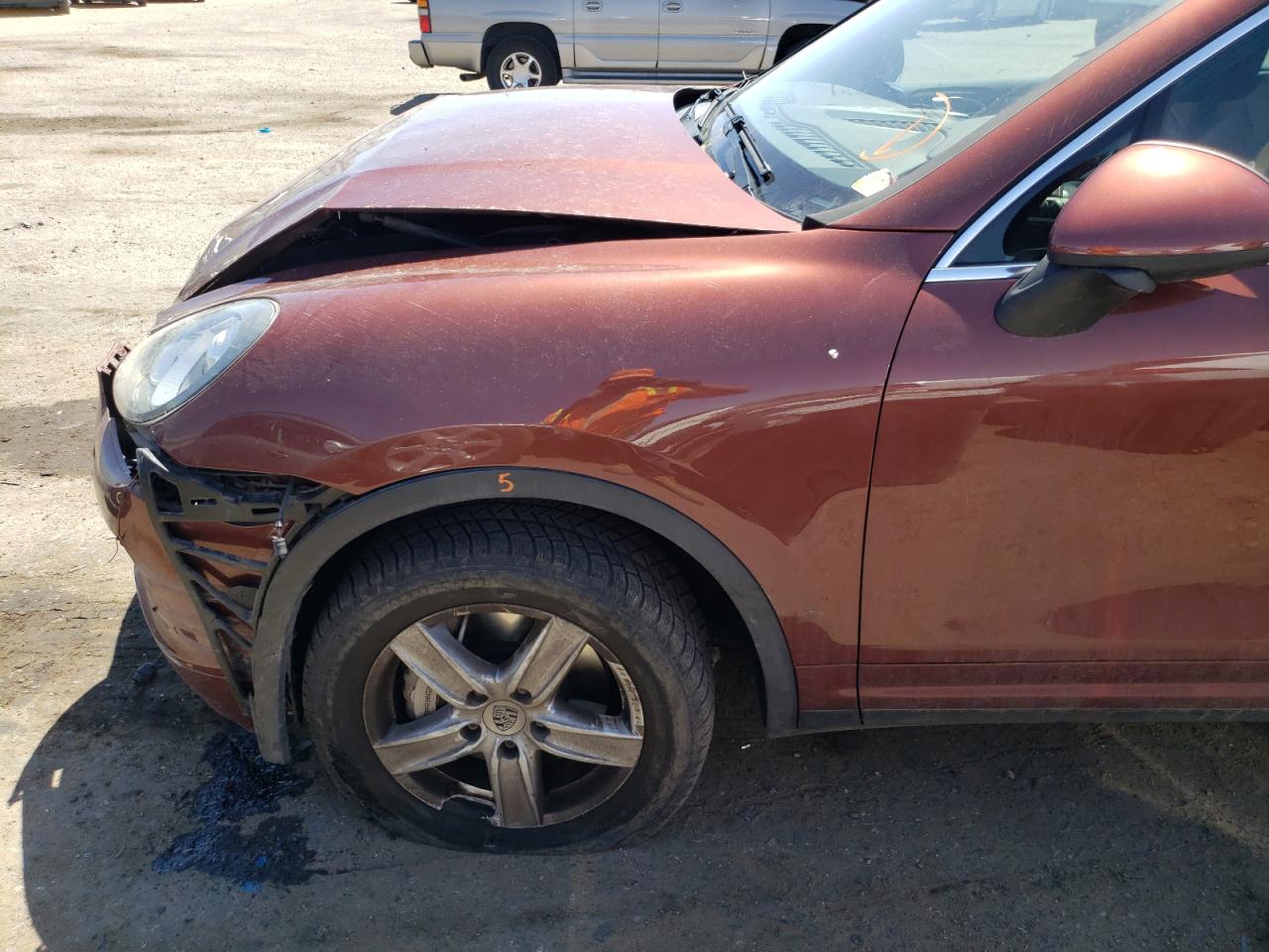 Photo 9 from auction – 2012 PORSCHE CAYENNE S with VIN WP1AB2A20CLA43572