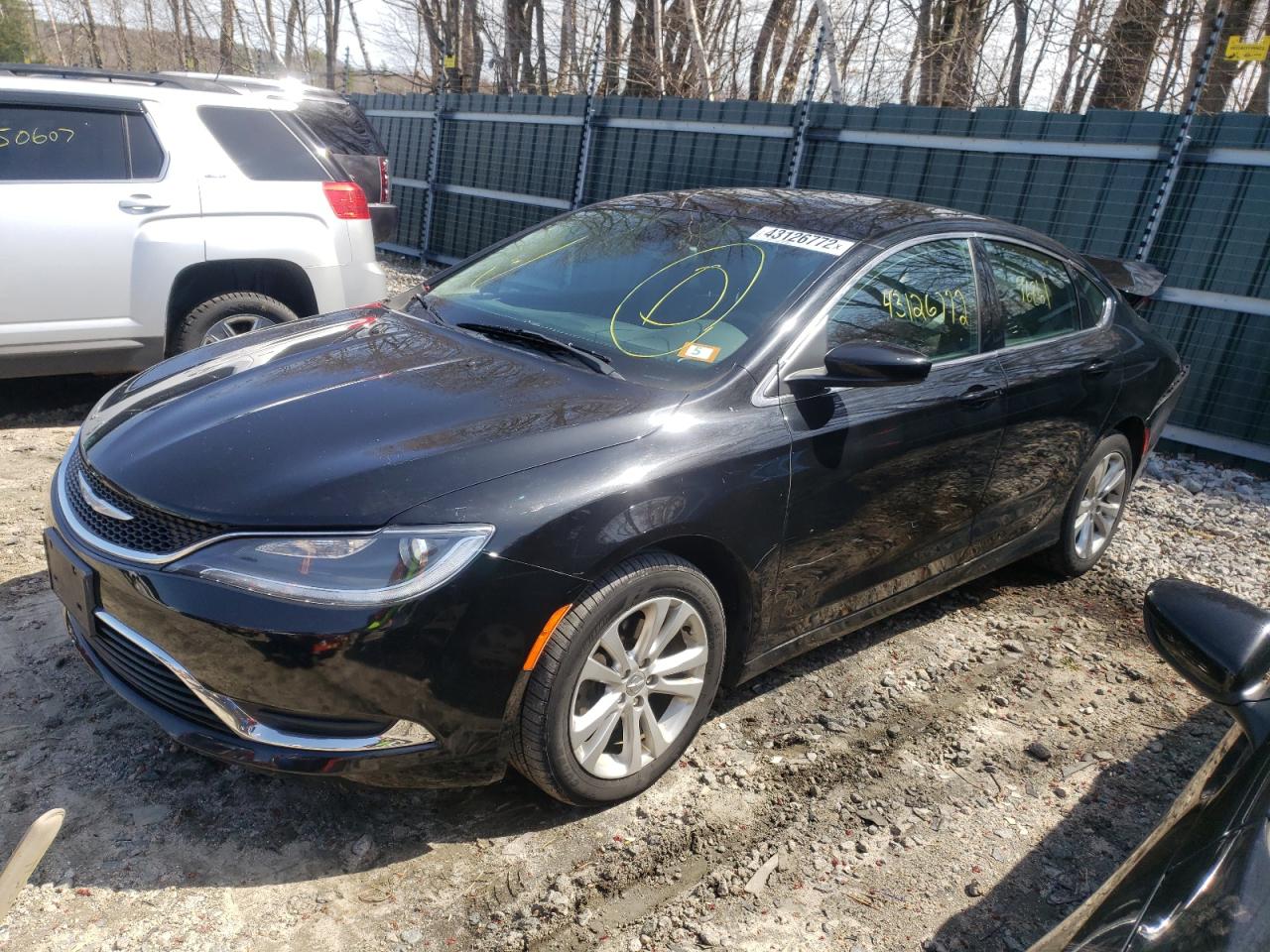 Photo 2 from auction – 2015 CHRYSLER 200 LIMITE with VIN 1C3CCCAB0FN728553