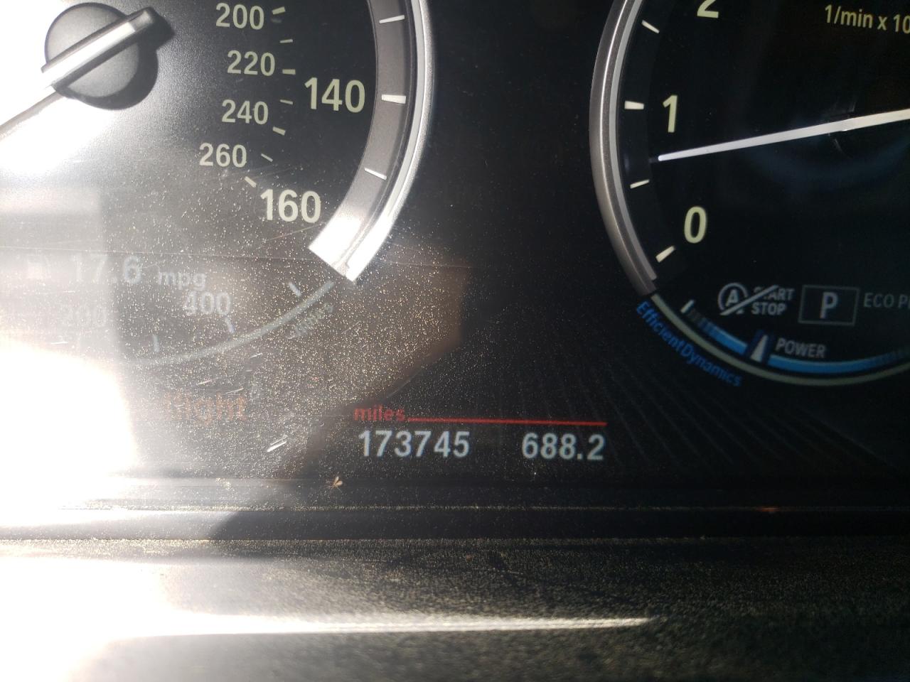 Photo 8 from auction – 2013 BMW 740 LI with VIN WBAYE4C52DD137343