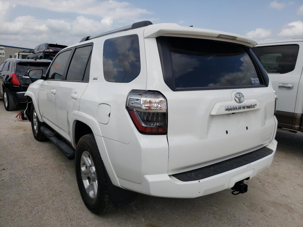 Photo 3 from auction – 2020 TOYOTA 4RUNNER SR with VIN JTEZU5JR3L5219365