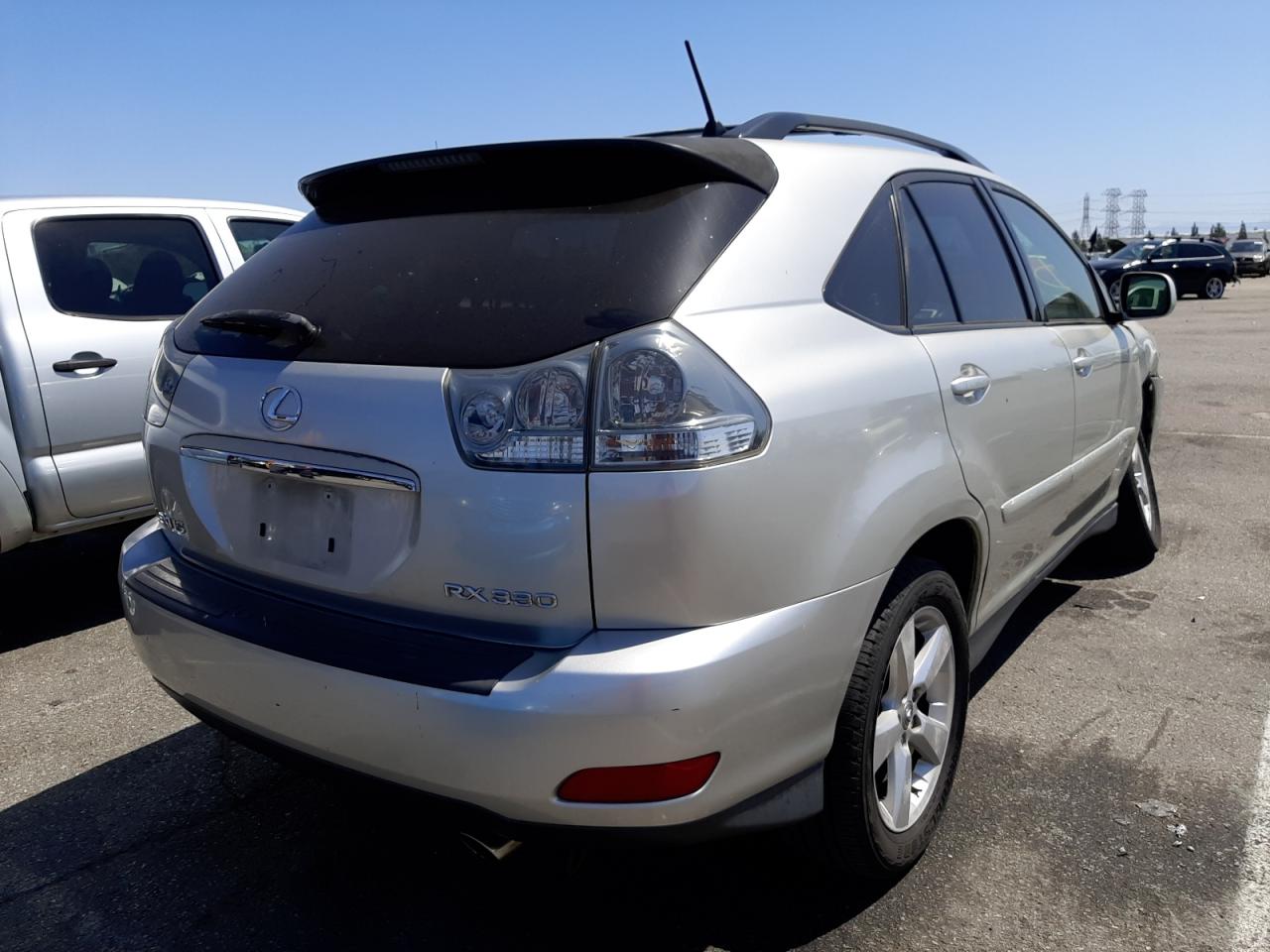 Photo 4 from auction – 2005 LEXUS RX 330 with VIN JTJGA31U550055367