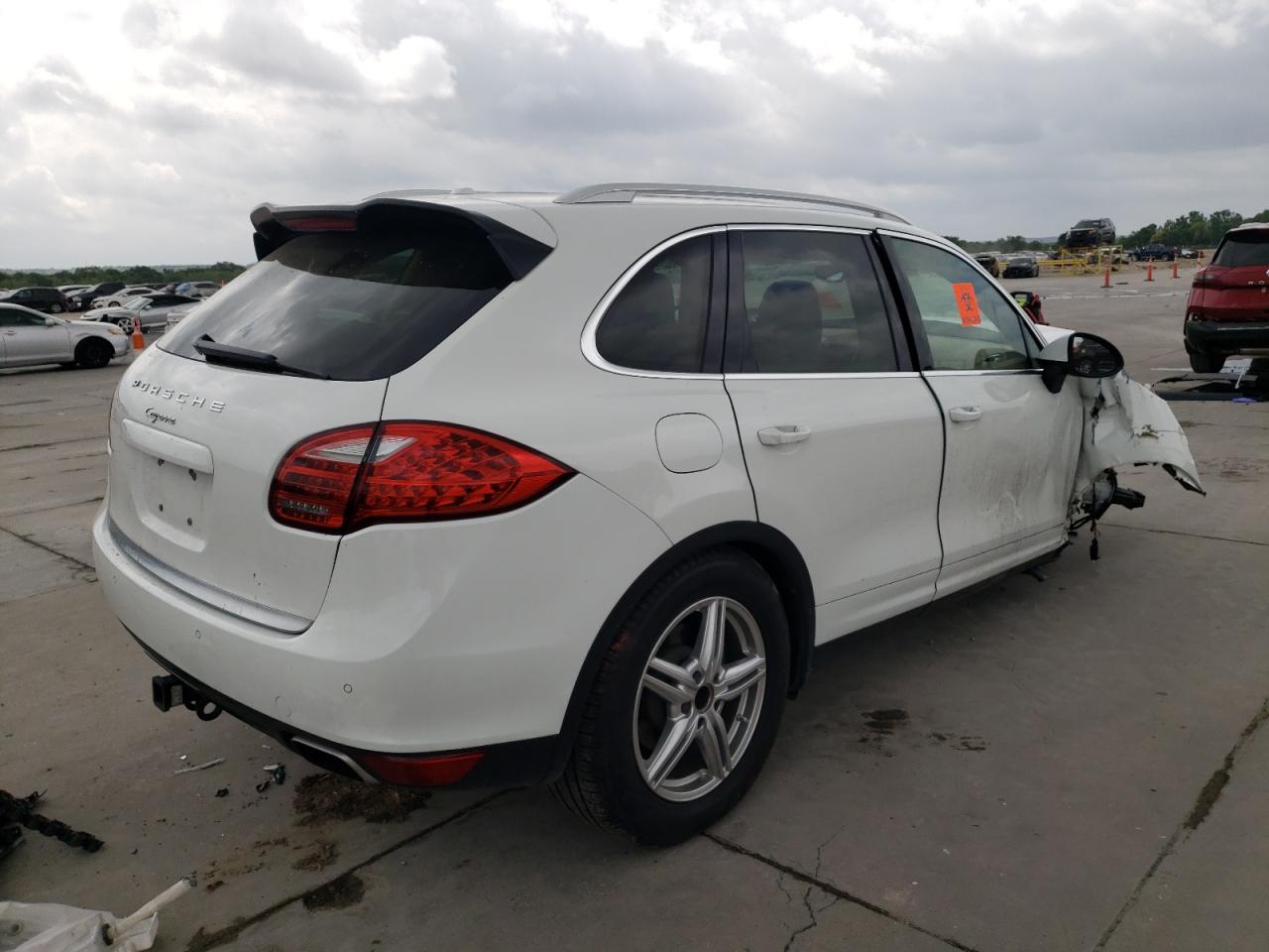 Photo 4 from auction – 2012 PORSCHE CAYENNE with VIN WP1AA2A27CLA11060
