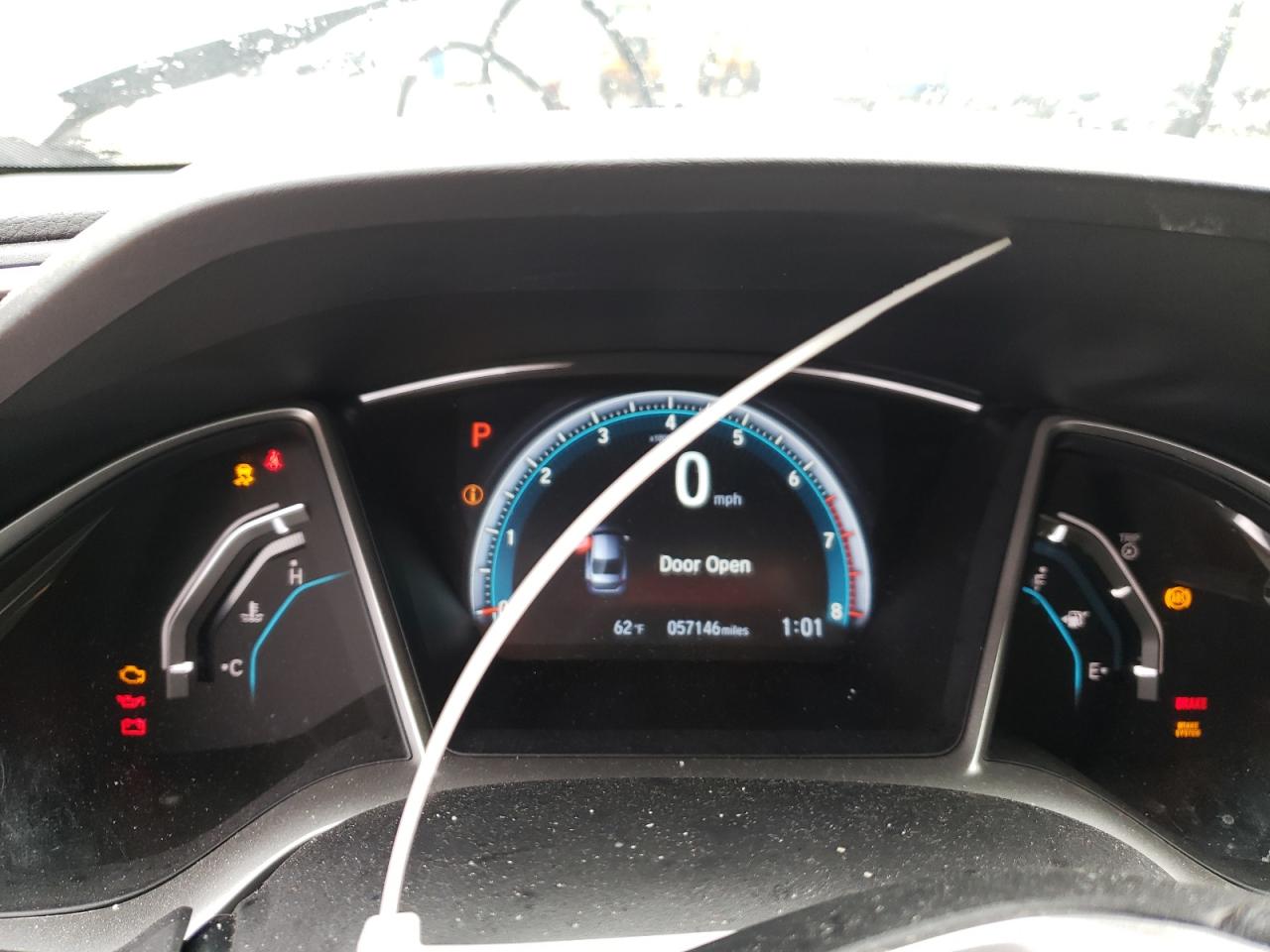 Photo 8 from auction – 2016 HONDA CIVIC EX with VIN 19XFC1F30GE035731