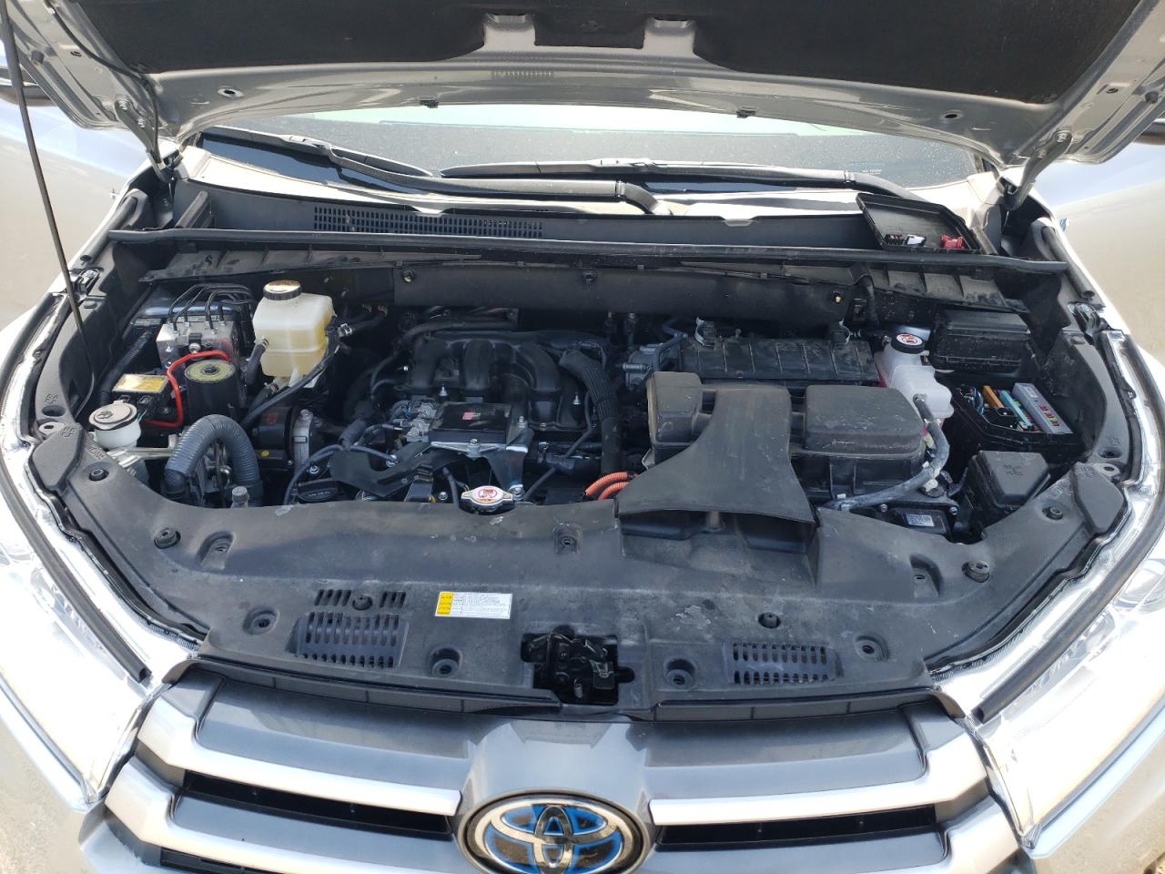 Photo 7 from auction – 2019 TOYOTA HIGHLANDER with VIN 5TDJGRFHXKS074754
