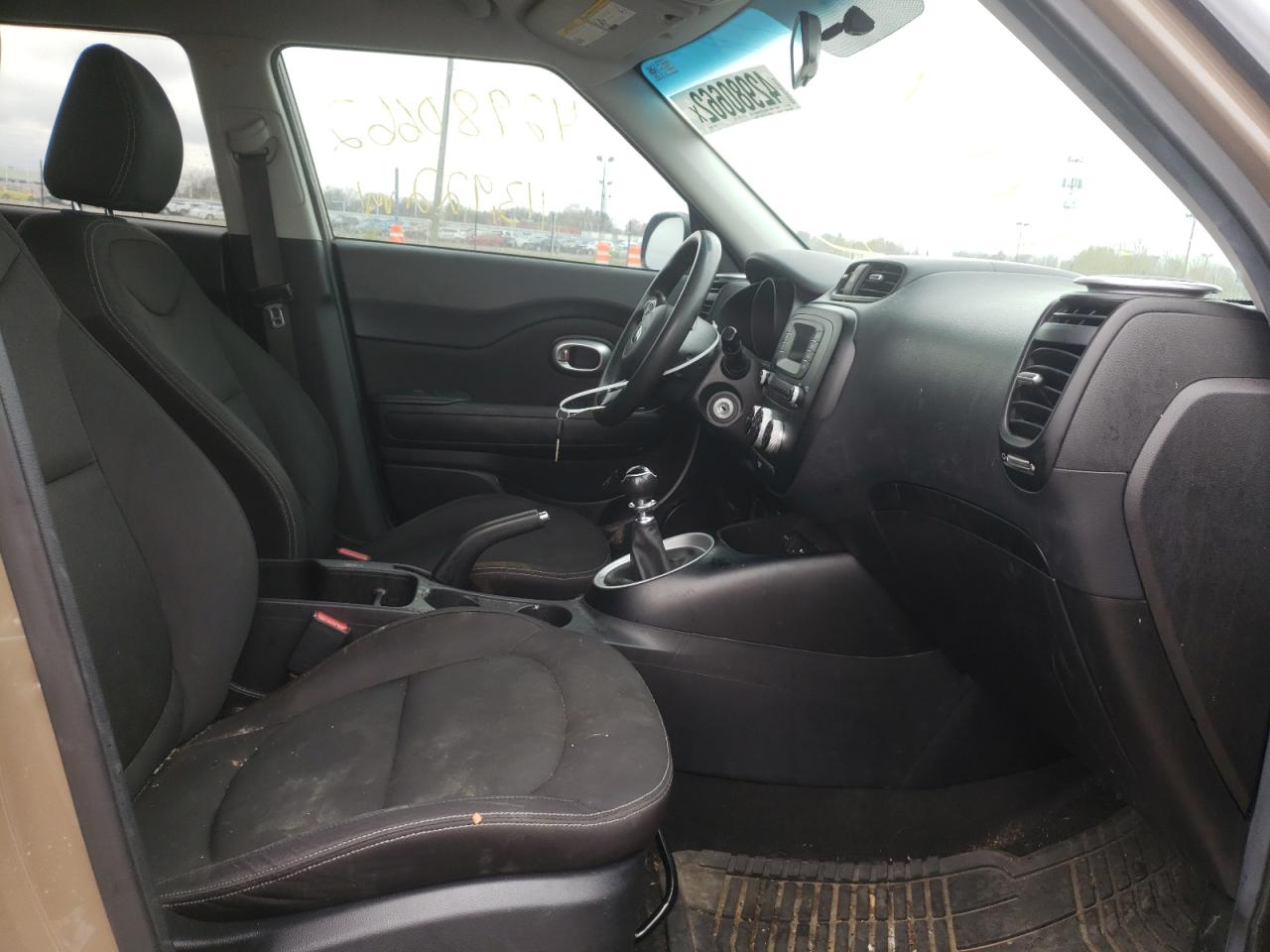 Photo 5 from auction – 2015 KIA SOUL with VIN KNDJN2A21F7144982
