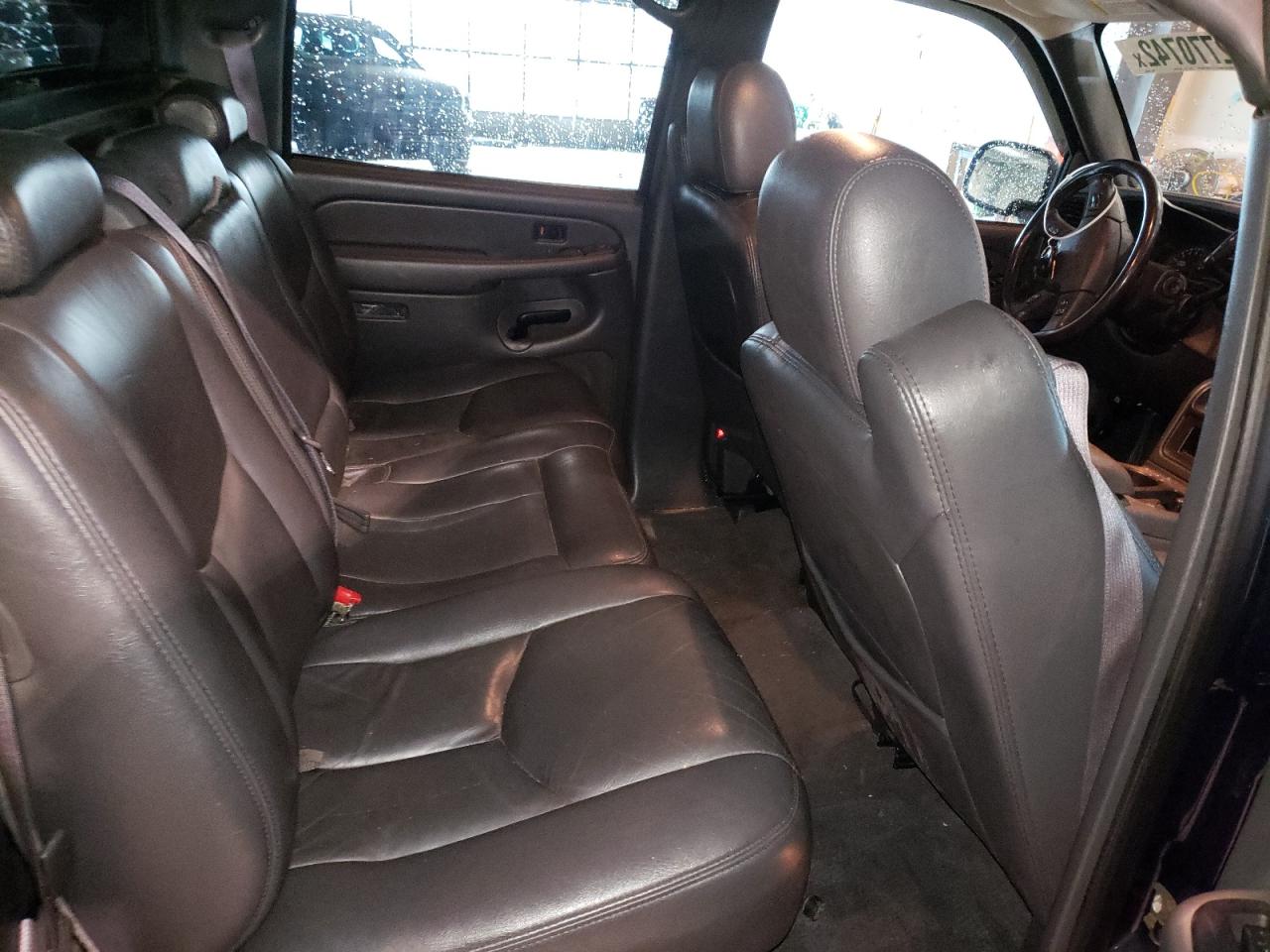 Photo 6 from auction – 2004 CHEVROLET AVALANCHE with VIN 3GNEK12T04G250540
