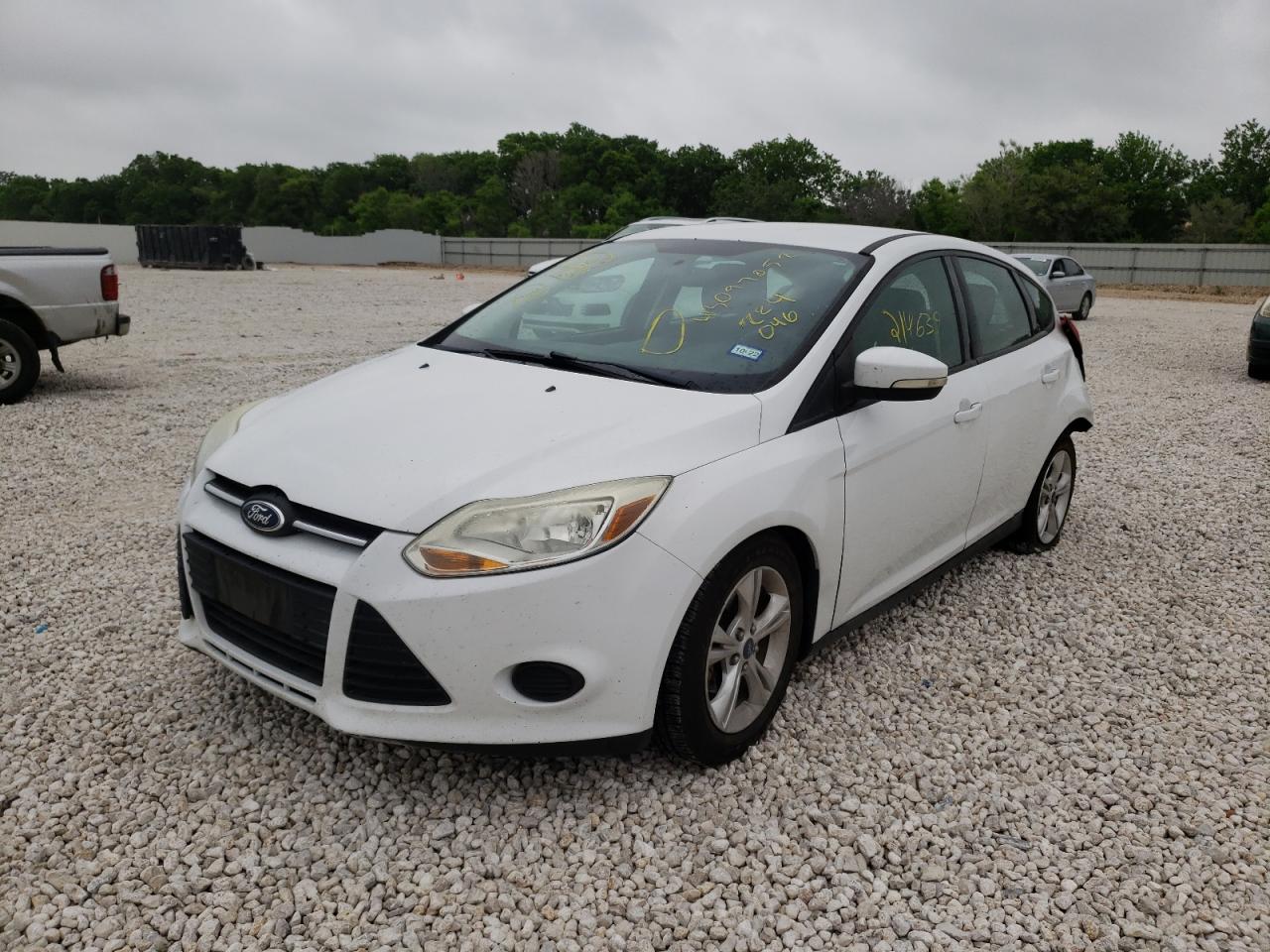 Photo 2 from auction – 2014 FORD FOCUS SE with VIN 1FADP3K21EL224046