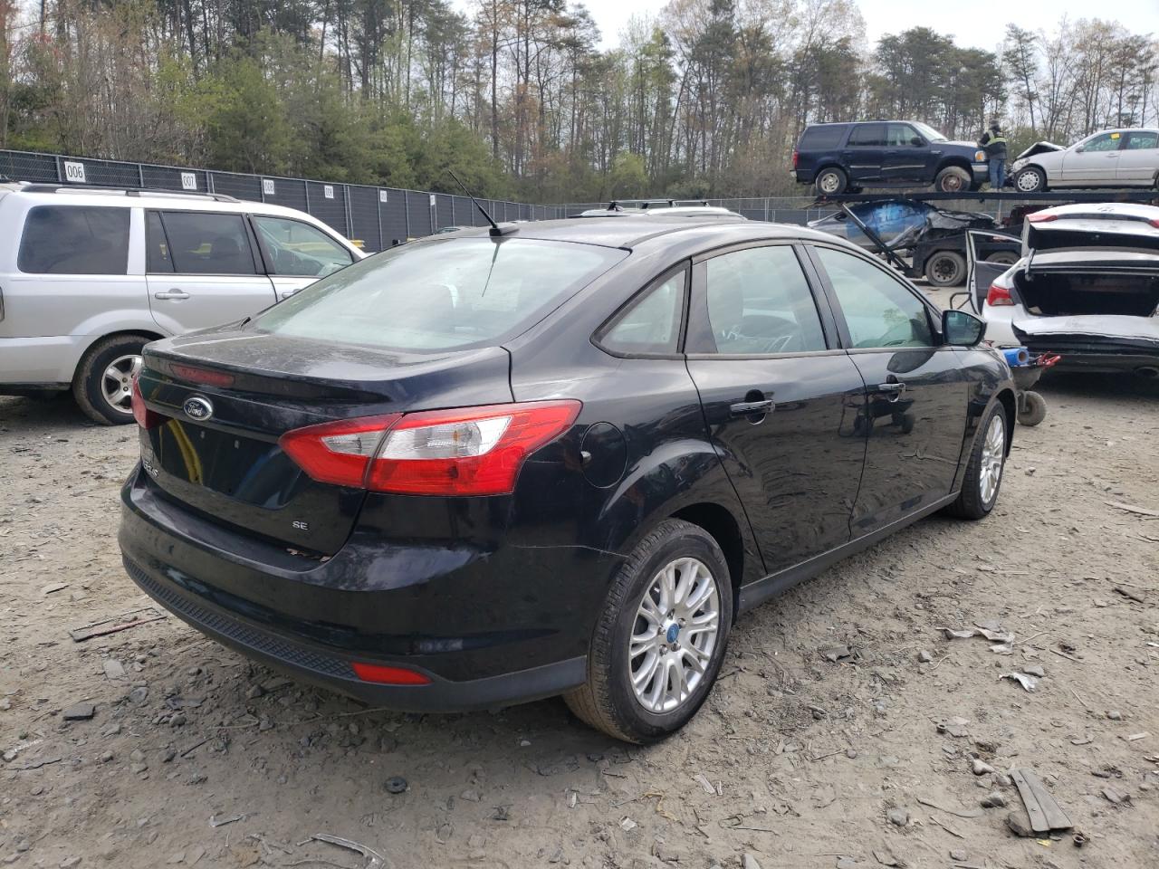 Photo 4 from auction – 2012 FORD FOCUS SE with VIN 1FAHP3F28CL263614