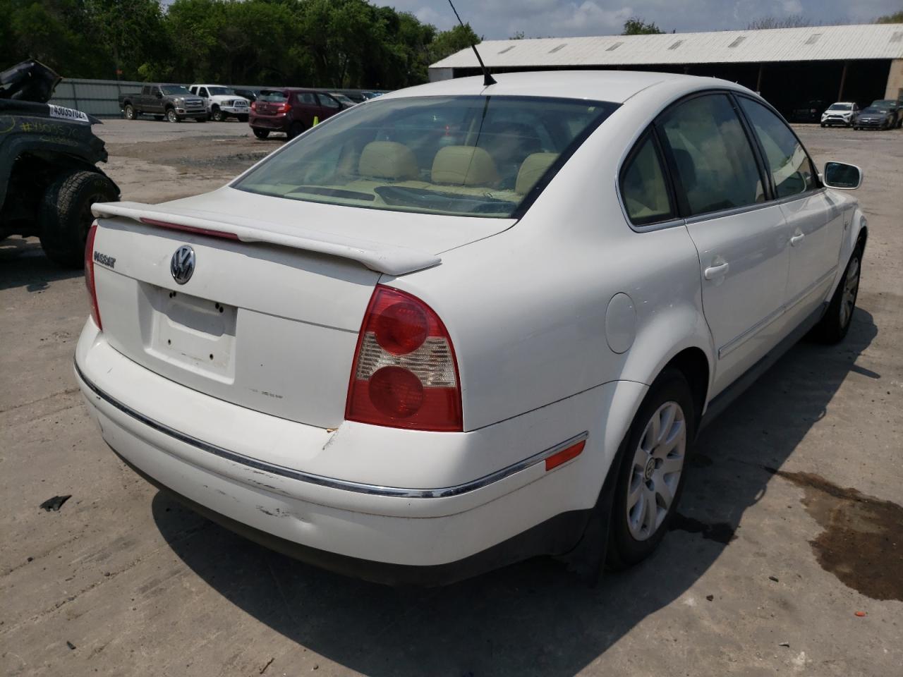 Photo 4 from auction – 2003 VOLKSWAGEN PASSAT GLS with VIN WVWPD63BX3P297552