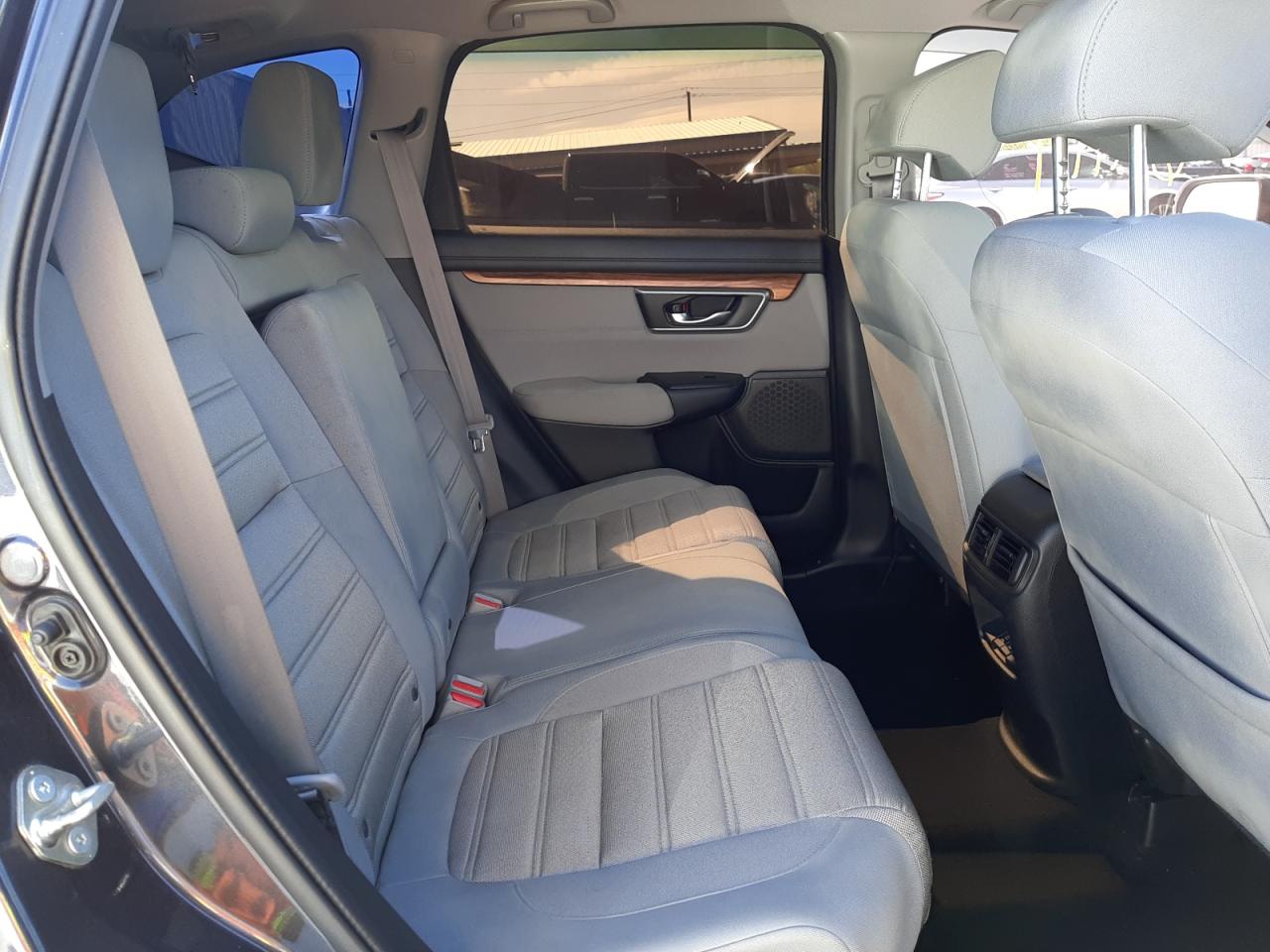 Photo 6 from auction – 2017 HONDA CR-V EX with VIN 2HKRW2H50HH656845