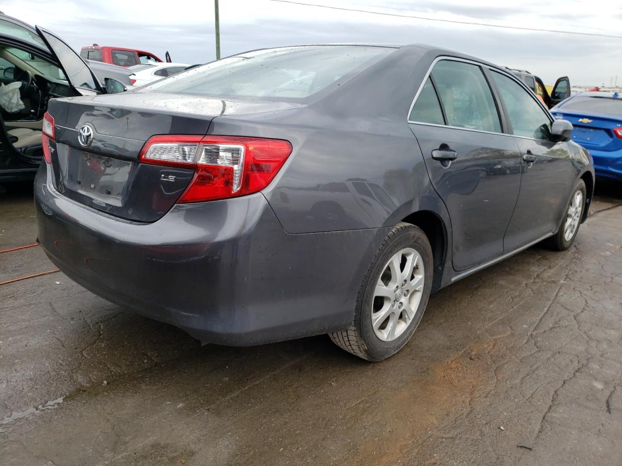 Photo 4 from auction – 2013 TOYOTA CAMRY L with VIN 4T4BF1FK3DR277733