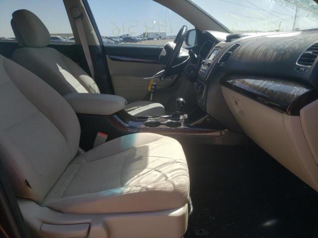 Photo 5 from auction – 2015 KIA SORENTO LX with VIN 5XYKTDA70FG644717