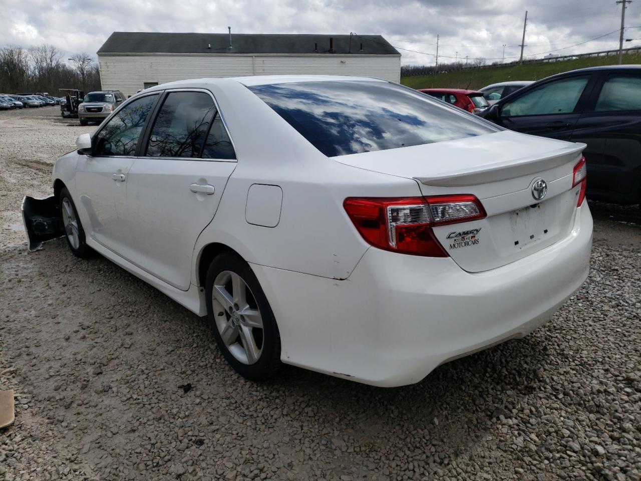 Photo 3 from auction – 2013 TOYOTA CAMRY L with VIN 4T1BF1FK3DU689032