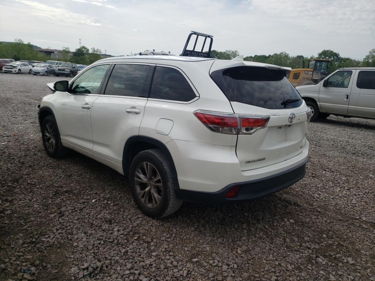 صورة رقم 3 من المزاد - 2015 TOYOTA HIGHLANDER مع VIN 5TDKKRFH7FS058536