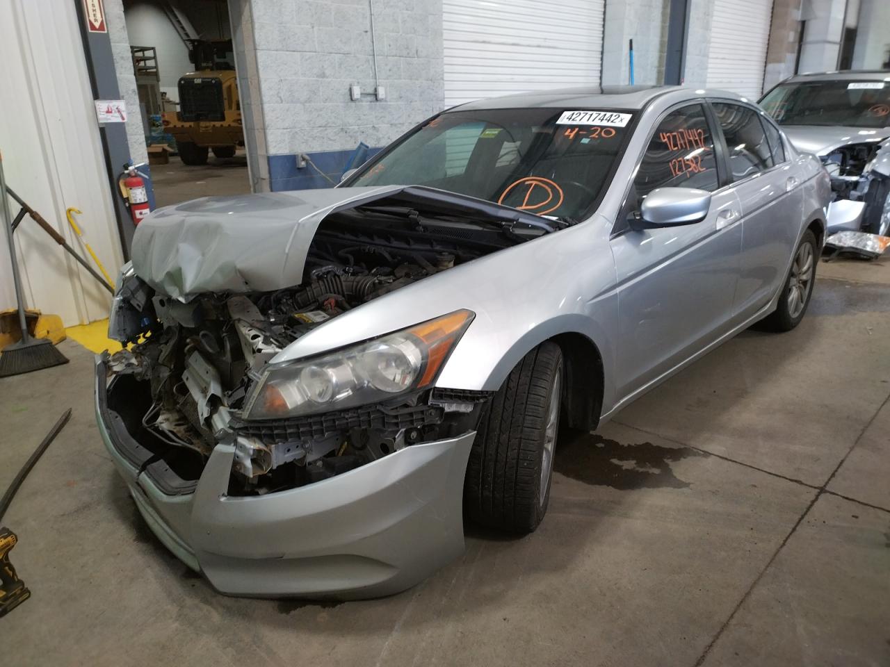 Photo 2 from auction – 2011 HONDA ACCORD EXL with VIN 1HGCP2F81BA042774
