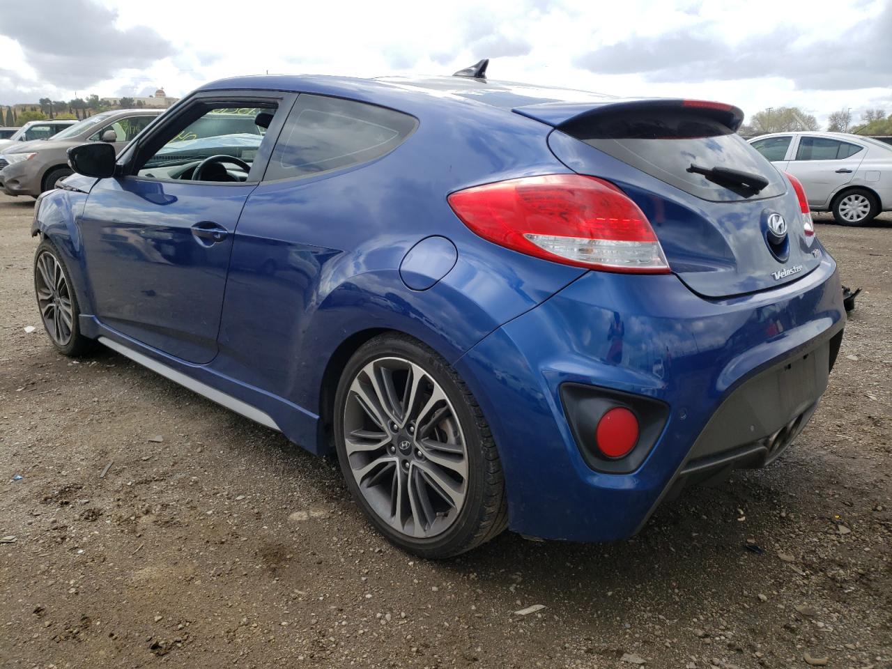 Photo 3 from auction – 2017 HYUNDAI VELOSTER T with VIN KMHTC6AE6HU314110