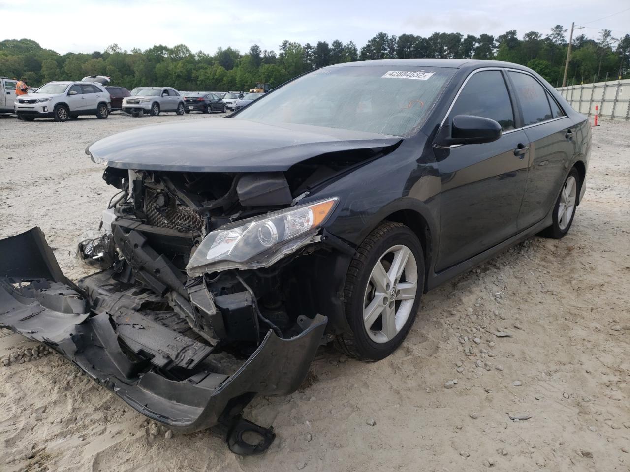 Photo 2 from auction – 2014 TOYOTA CAMRY L with VIN 4T1BF1FK3EU409241