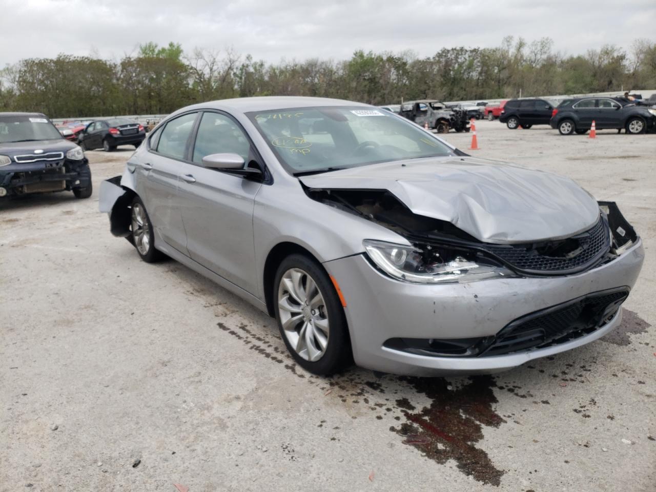 CHRYSLER 200 S 2015 with VIN 1C3CCCBB1FN671195 - Photo from auction