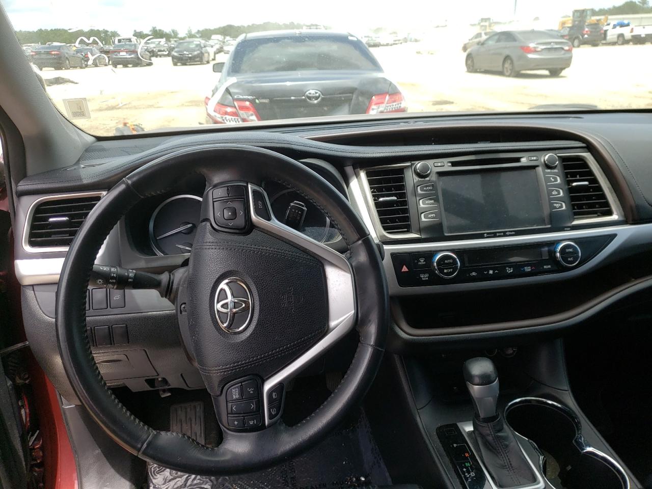 Photo 9 from auction – 2016 TOYOTA HIGHLANDER with VIN 5TDZKRFH7GS186081