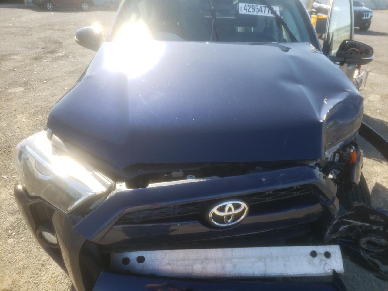 Photo 7 from auction – 2018 TOYOTA 4RUNNER SR with VIN JTEBU5JR6J5580488