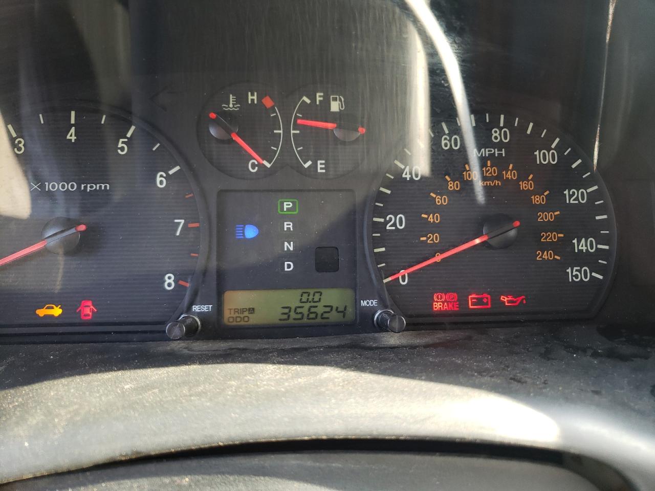 Photo 8 from auction – 2002 HYUNDAI SONATA with VIN KMHWF35H32A572164