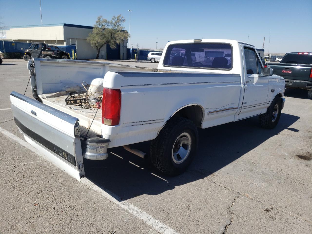 Photo 4 from auction – 1993 FORD F150 with VIN 1FTDF15N0PLA09476