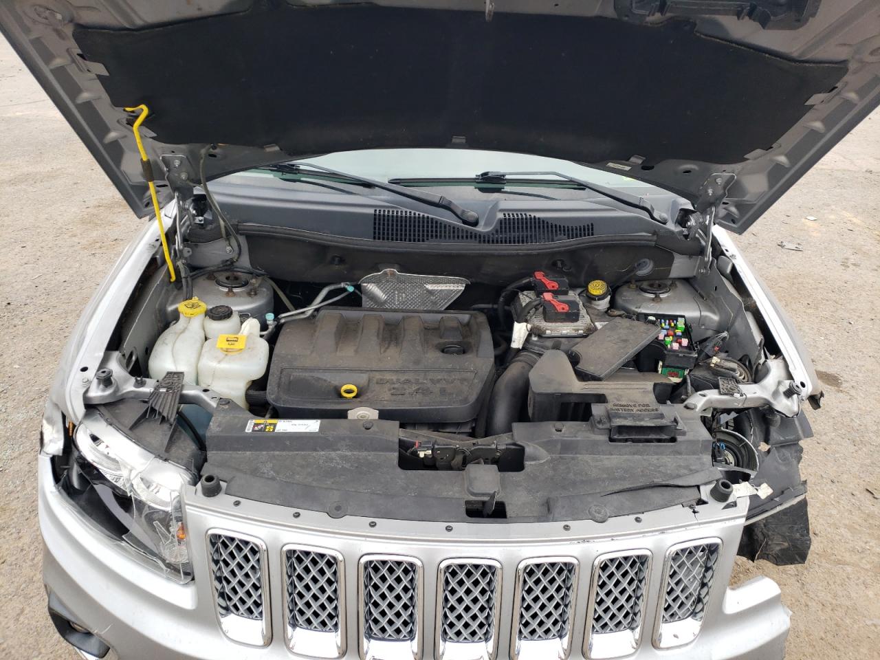 Photo 7 from auction – 2016 JEEP COMPASS LA with VIN 1C4NJDEB2GD795088