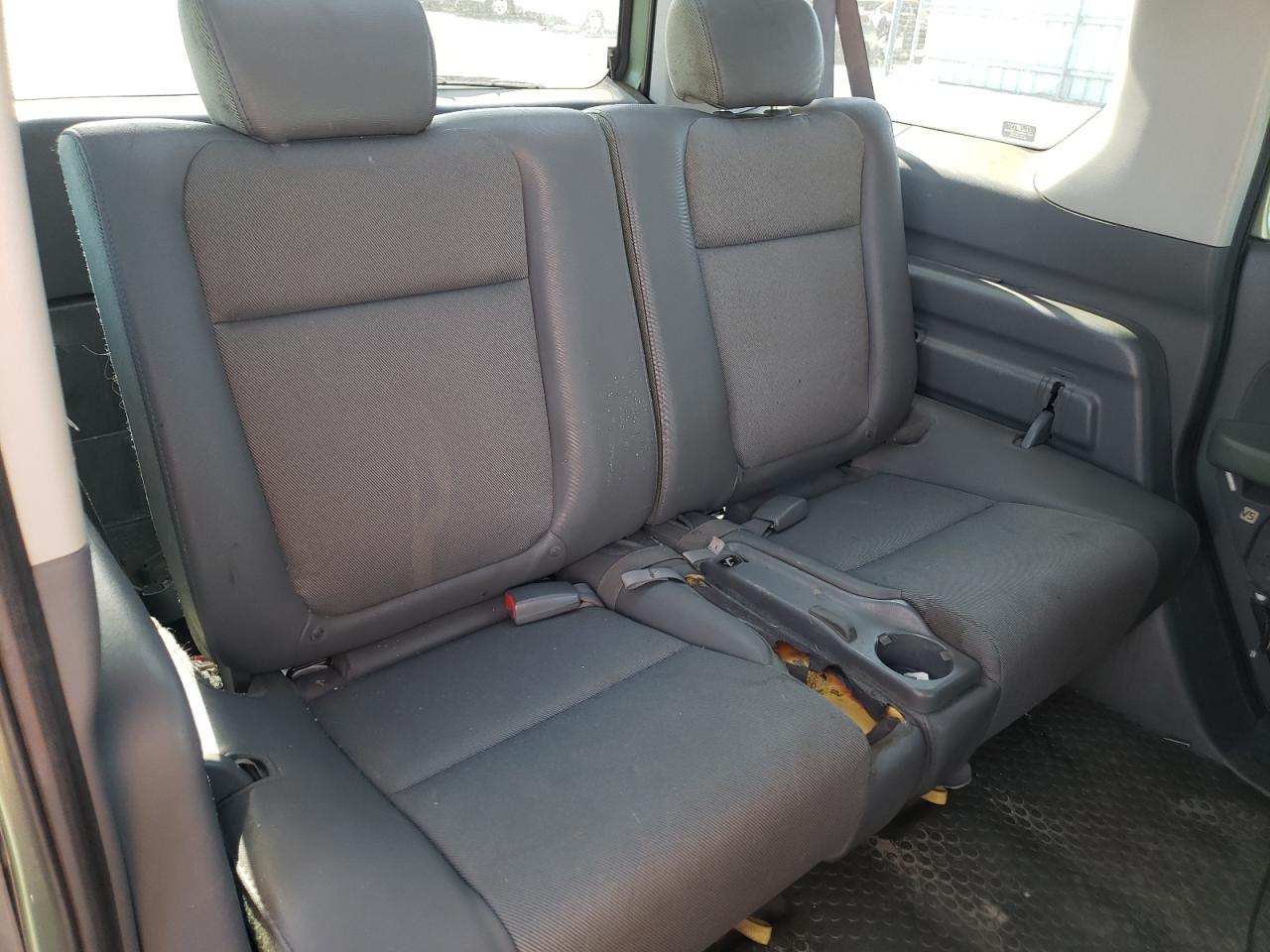 Photo 6 from auction – 2005 HONDA ELEMENT EX with VIN 5J6YH286X5L013144