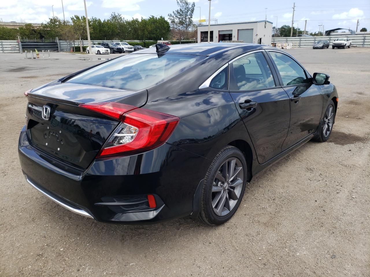Photo 4 from auction – 2021 HONDA CIVIC EX with VIN 19XFC1F33ME009703