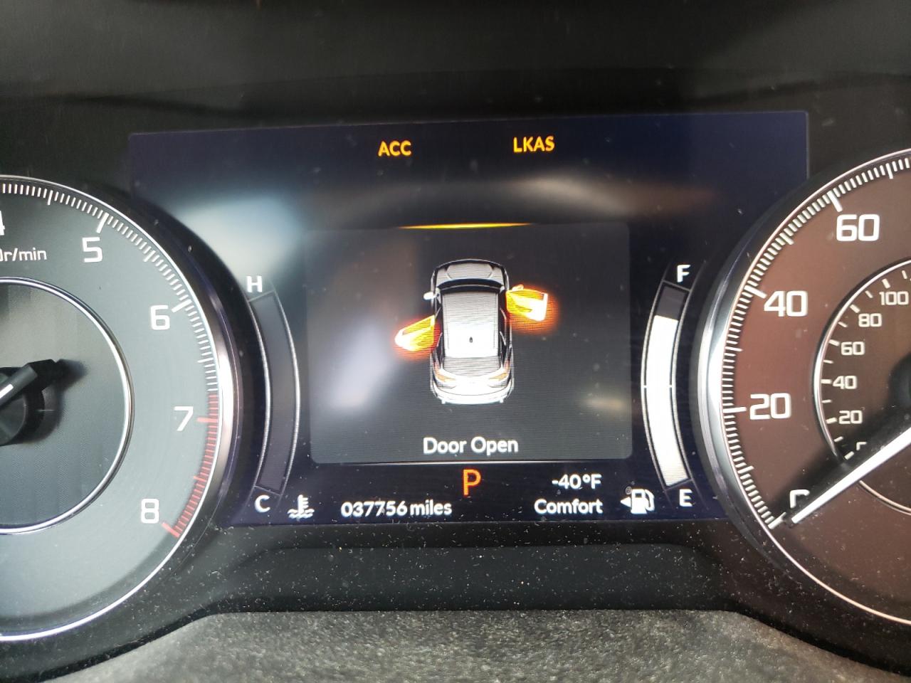 Photo 8 from auction – 2019 ACURA RDX with VIN 5J8TC1H33KL007889