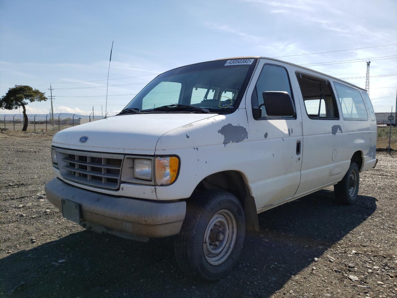 Photo 2 from auction – 1996 FORD ECONOLINE with VIN 1FBJS31H1THA60433