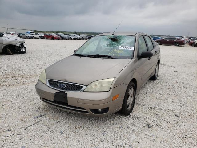 Photo 2 from auction – 2005 FORD FOCUS ZX4 with VIN 1FAFP34N45W156193