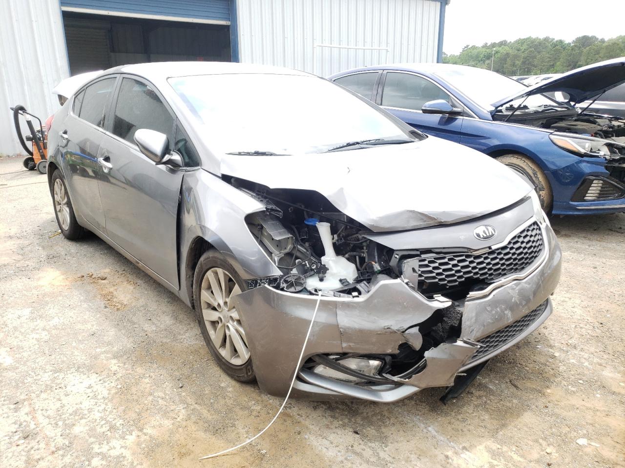 Foto 1 de la subasta – 2015 KIA FORTE EX con VIN KNAFX4A80F5320865
