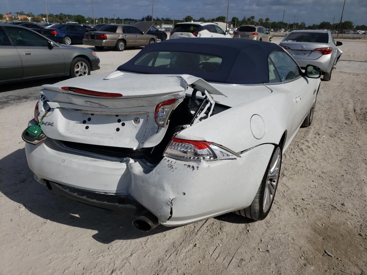 Photo 4 from auction – 2012 JAGUAR XK with VIN SAJWA4GB9CLB48175