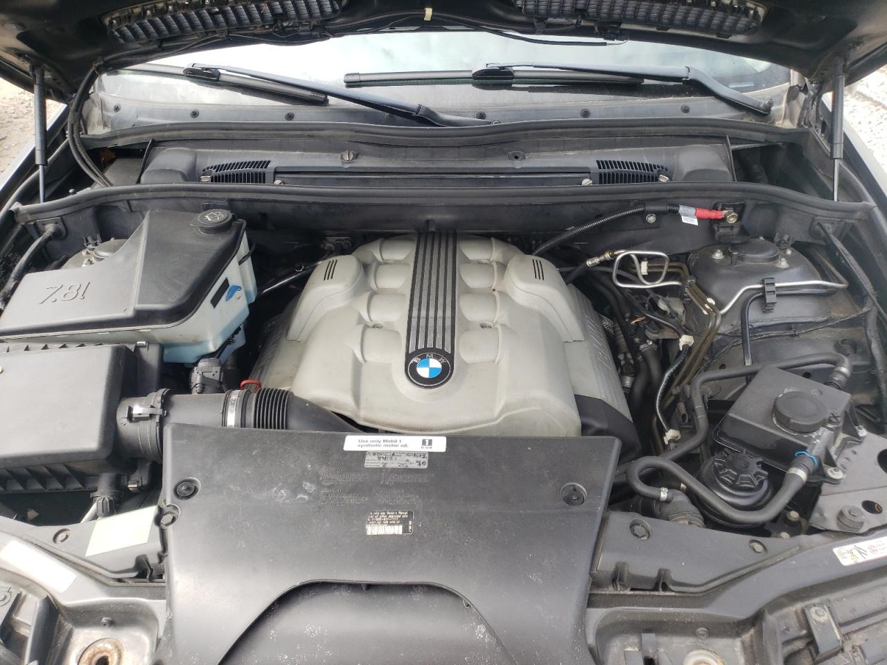 Photo 7 from auction – 2006 BMW X5 4.4I with VIN 5UXFB53536LV20644