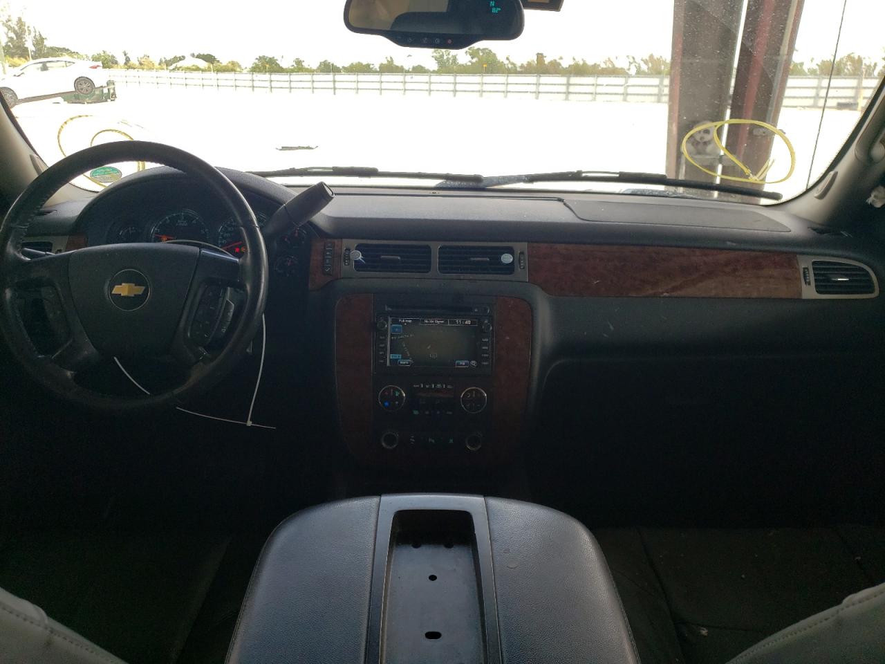 Photo 9 from auction – 2007 CHEVROLET AVALANCHE with VIN 3GNEC12057G315440