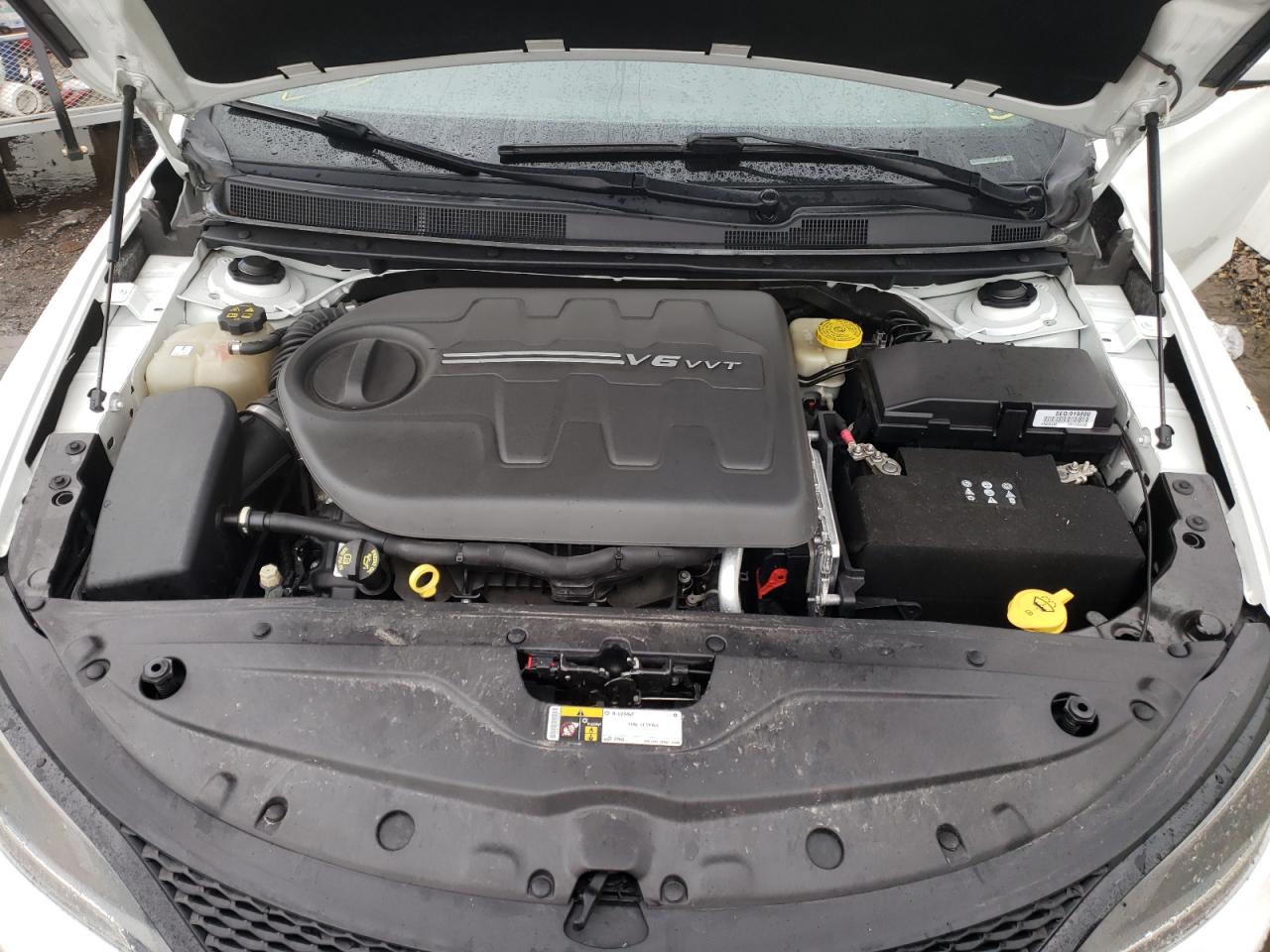 Фото 7 с аукциона – 2015 CHRYSLER 200 S с VIN 1C3CCCBG5FN533445